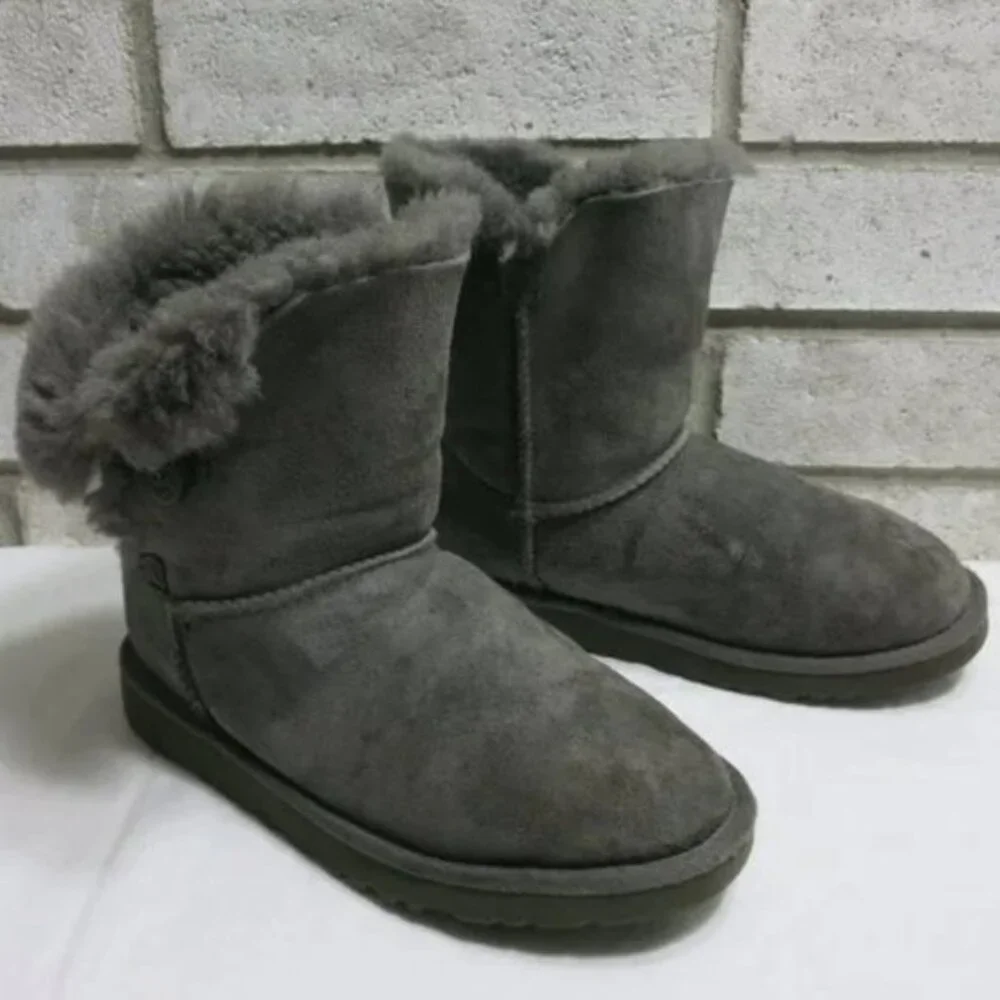 UGG Insulated Winter Boots #5991 Australia Kid's Winter Footwear Boot Shoes Sz 4